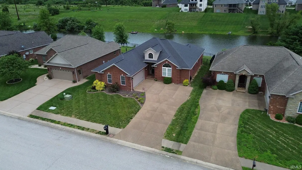 5820 Waterstone Drive, Newburgh, IN 47630 - #1