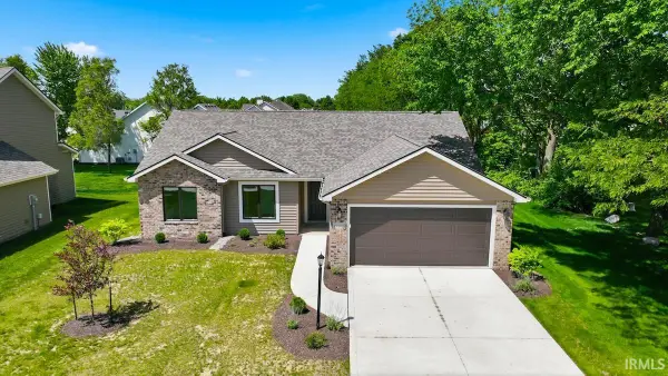 15585 Brimwillow Run, Huntertown, IN 46748