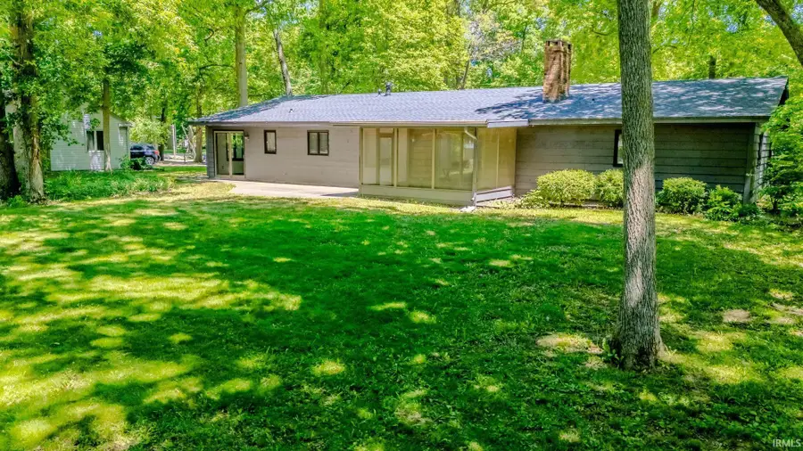 2435 S Stonebridge Road, Warsaw, IN 46580 - #3
