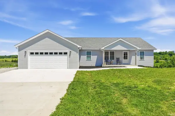 106 Creekside Drive, Heltonville, IN 47436