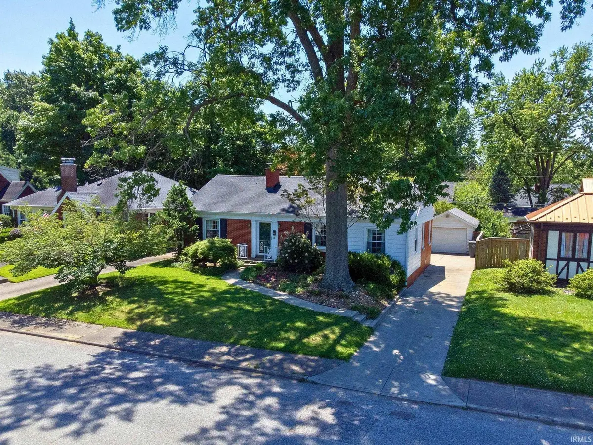 3211 E Gum Street, Evansville, IN 47714 - #1
