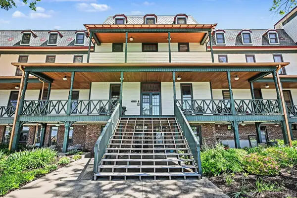 1 Park Avenue #204, Winona Lake, IN 46590