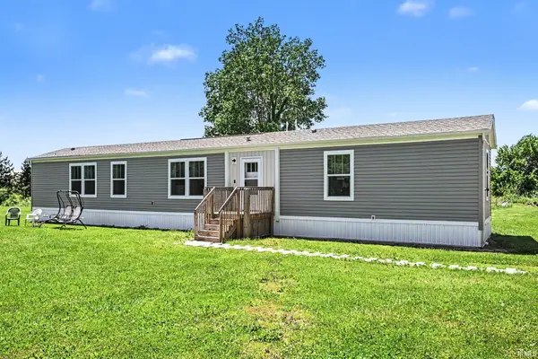 323 N 850 W - 92 Road, Pierceton, IN 46562