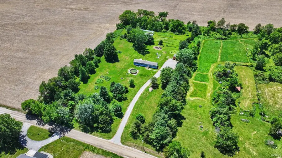 323 N 850 W - 92 Road, Pierceton, IN 46562 - #2