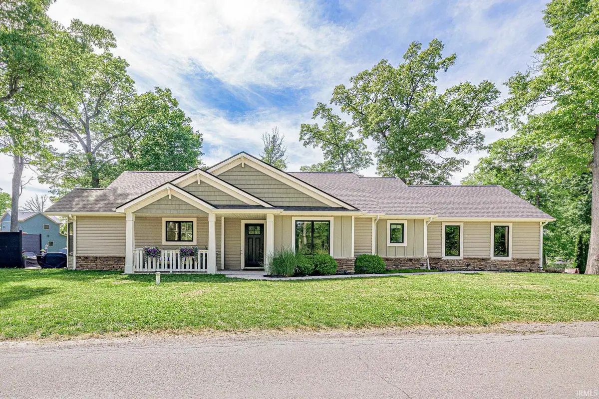 5498 S 980 E, Wolcottville, IN 46795 - #1