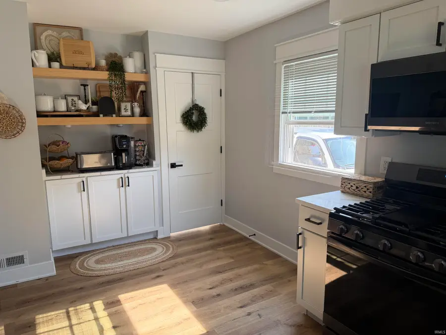 106 W Ben Street, New Carlisle, IN 46552 - #3