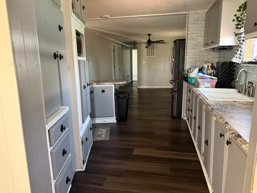 8744 W Us Highway 40, Knightstown, IN 46148 - #3