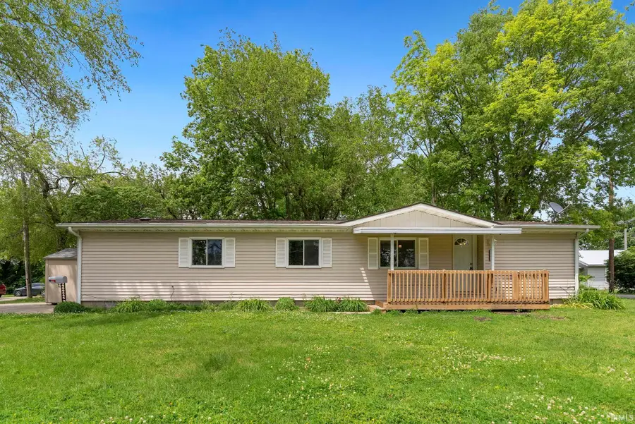 1047 E Smith Street, Warsaw, IN 46580 - #3