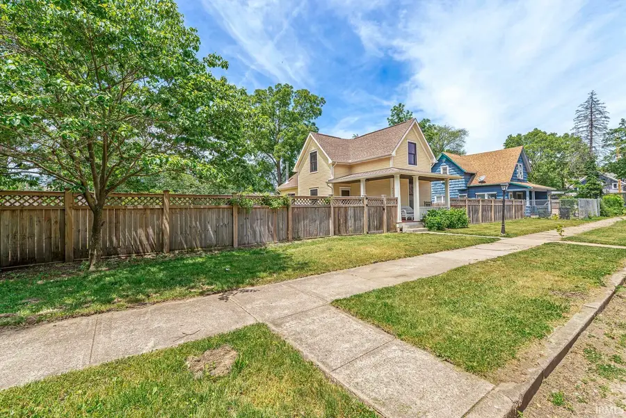 621 N Scott Street, South Bend, IN 46616 - #3
