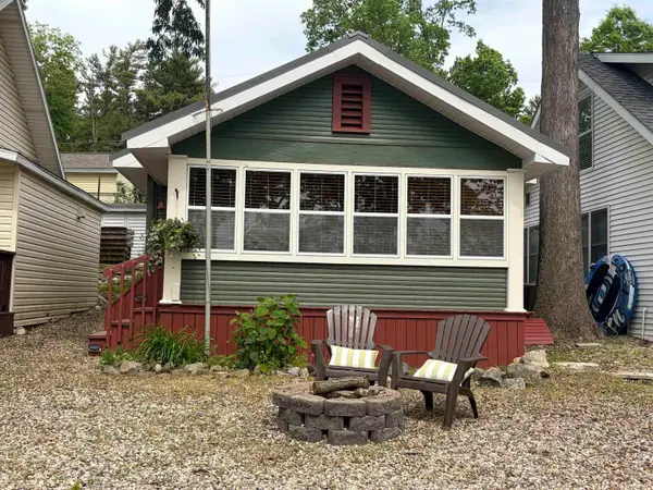 840 Lane 120, Hamilton, IN 46742