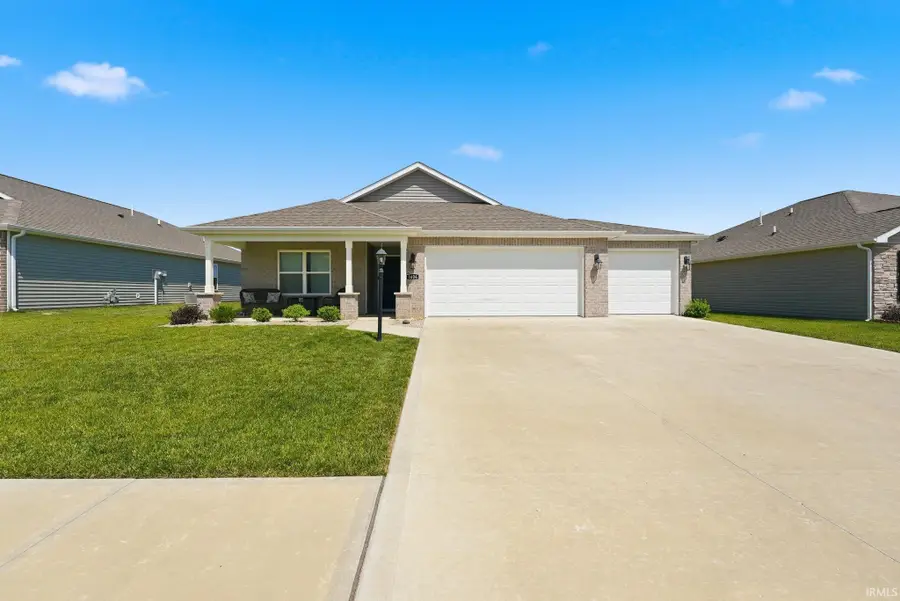 1026 Miller Woods Way, New Haven, IN 46774 - #2
