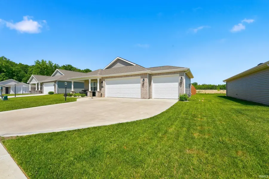 1026 Miller Woods Way, New Haven, IN 46774 - #3