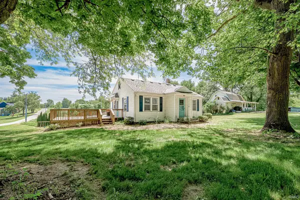 9100 E 500 S, Wolcottville, IN 46795