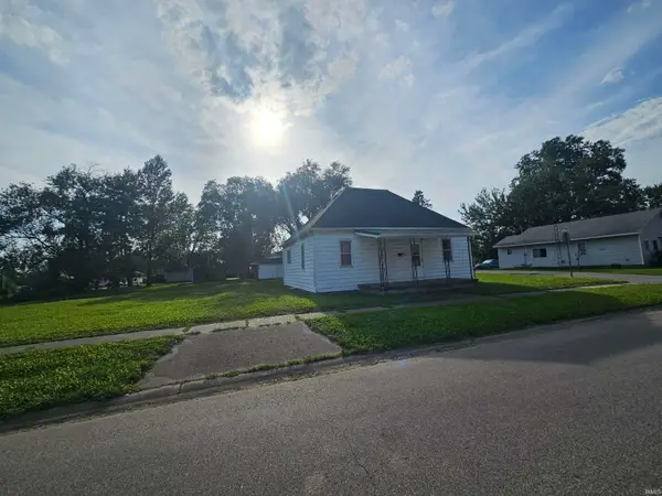 702 S Durbin Street, Bicknell, IN 47512
