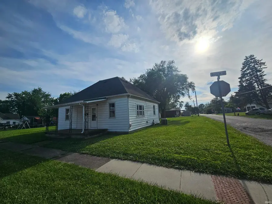 702 S Durbin Street, Bicknell, IN 47512 - #2