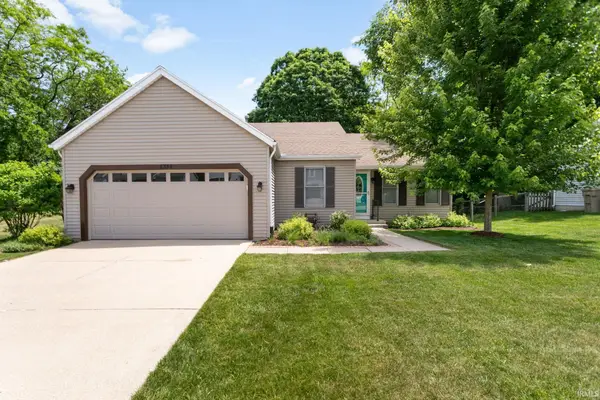 4342 Cross Creek Drive, South Bend, IN 46628