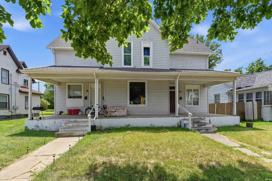 207 W Garfield Avenue, Elkhart, IN 46516 - #2