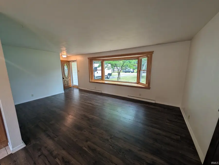 23039 Gardena Place, Elkhart, IN 46514 - #2