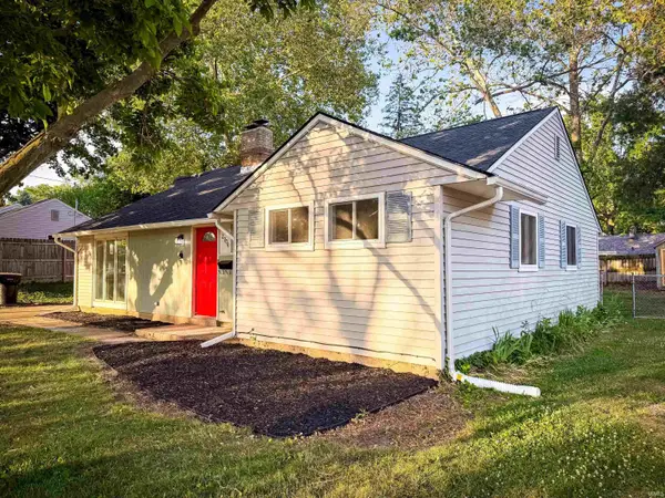 2904 Hilltop Drive, South Bend, IN 46614