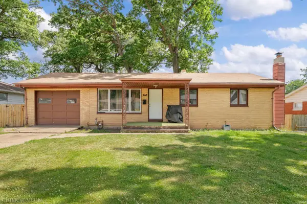 3718 Surrey Lane, South Bend, IN 46628