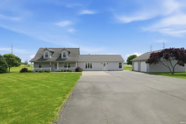 5611 S Doyle Road, New Haven, IN 46774