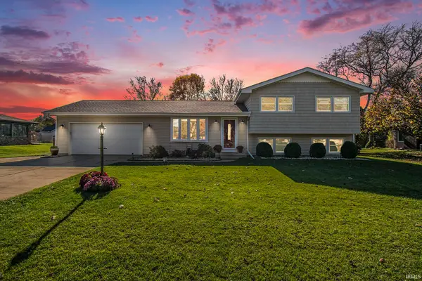 10370 Glen Lee Trail, Granger, IN 46530