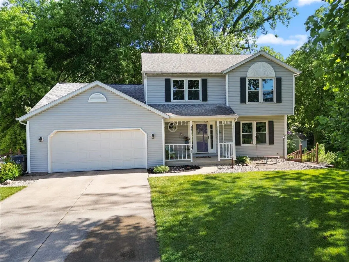 208 S East Ridge Drive North, Warsaw, IN 46582 - #1