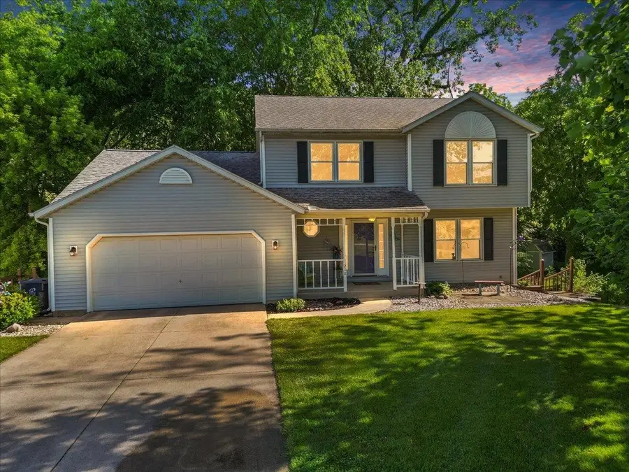 208 S East Ridge Drive North, Warsaw, IN 46582 - #2