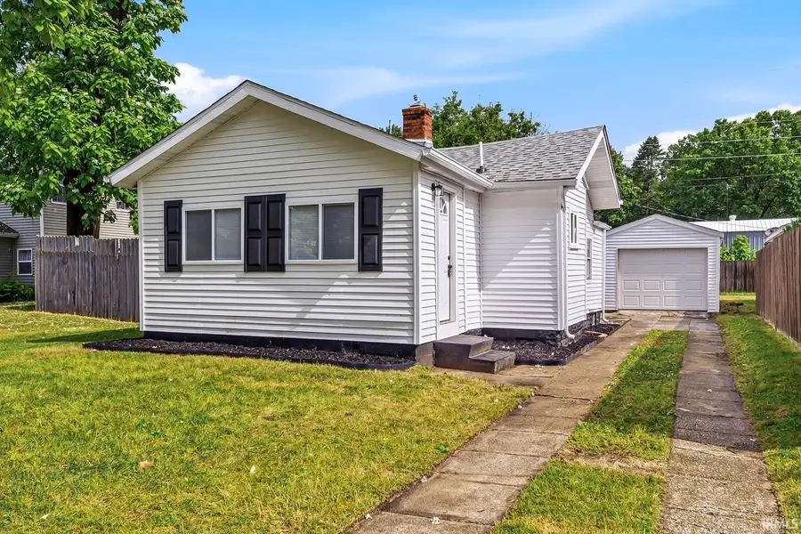 914 W Marion Street, Mishawaka, IN 46545 - #3