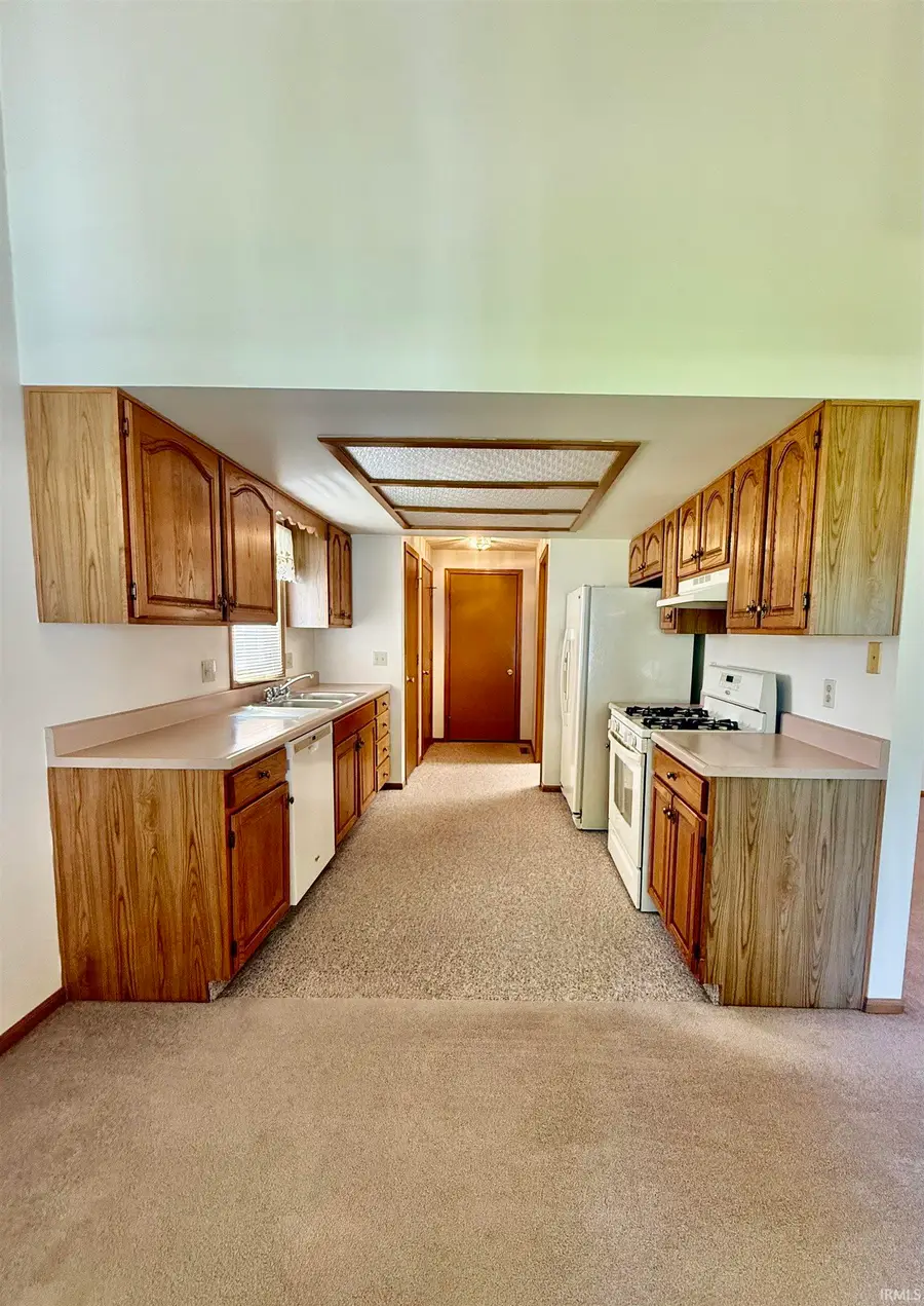 627 Bosuns Drive, Fort Wayne, IN 46819 - #3