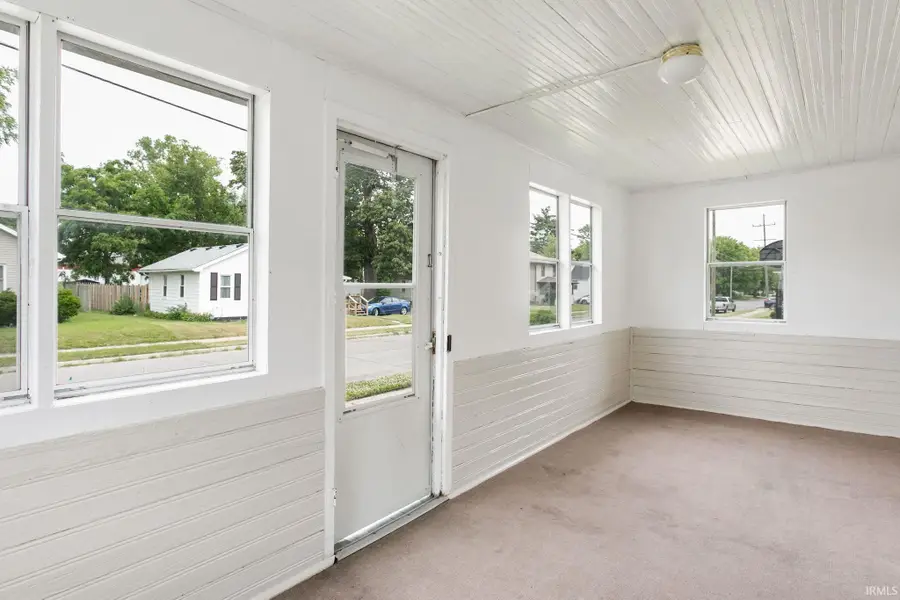 529 W Marion Street, Mishawaka, IN 46545 - #2