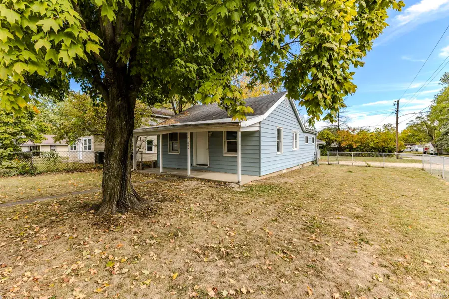2100 N Rosewood Avenue, Muncie, IN 47304 - #2