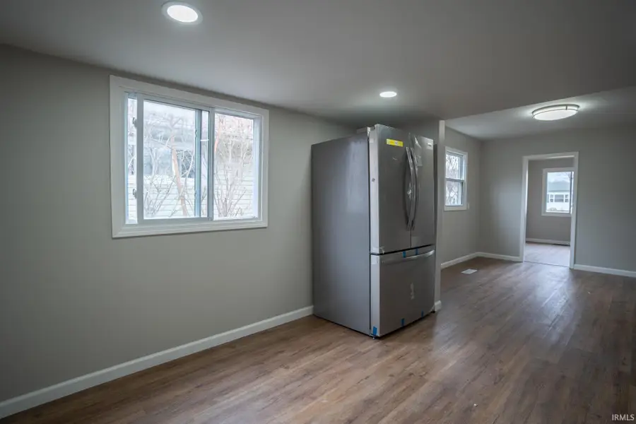 918 SW Dale Street, Mishawaka, IN 46544 - #2