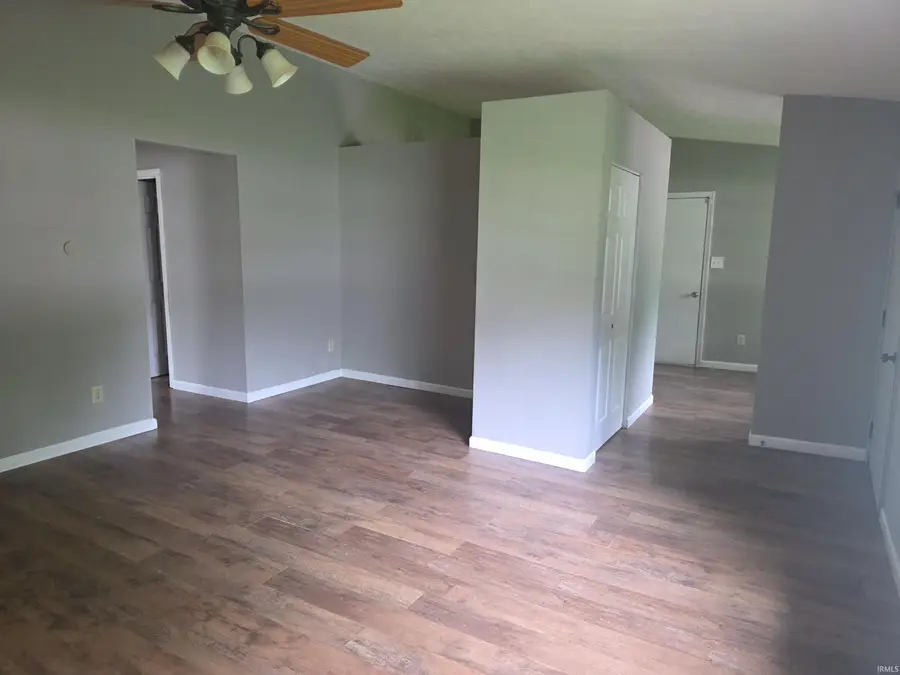 801 N Paddington Way, Ellettsville, IN 47429 - #3