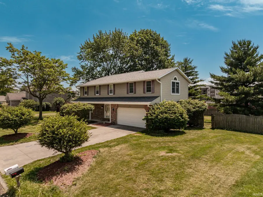 2209 W Woodmont Drive, Muncie, IN 47304 - #2