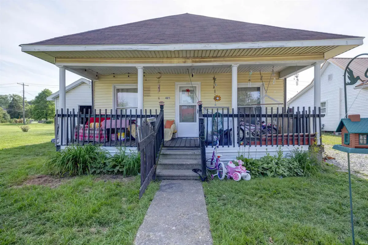 423 S Jackson Street, Oakland City, IN 47660 - #1