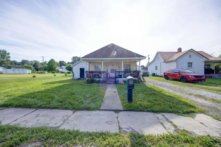 423 S Jackson Street, Oakland City, IN 47660 - #2