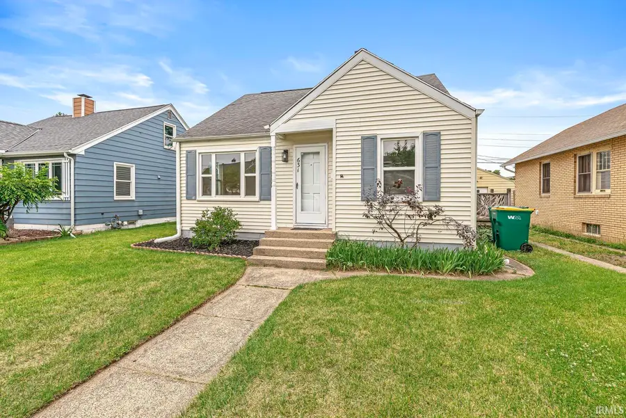 631 Gernhart Avenue, Mishawaka, IN 46544 - #3