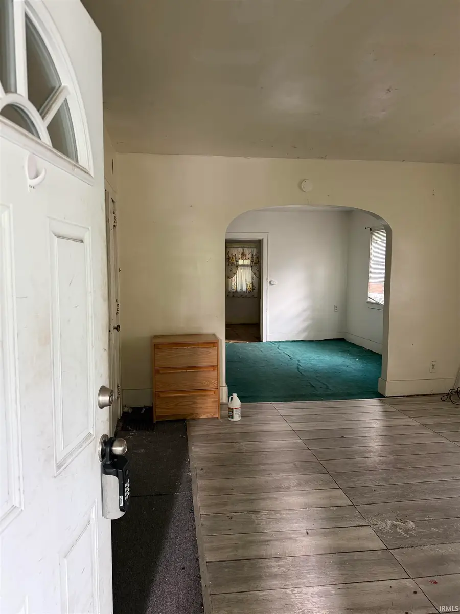 909 Huey Street, South Bend, IN 46628 - #2