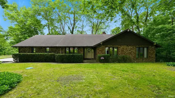 1896 S Lynnwood Drive, Warsaw, IN 46580