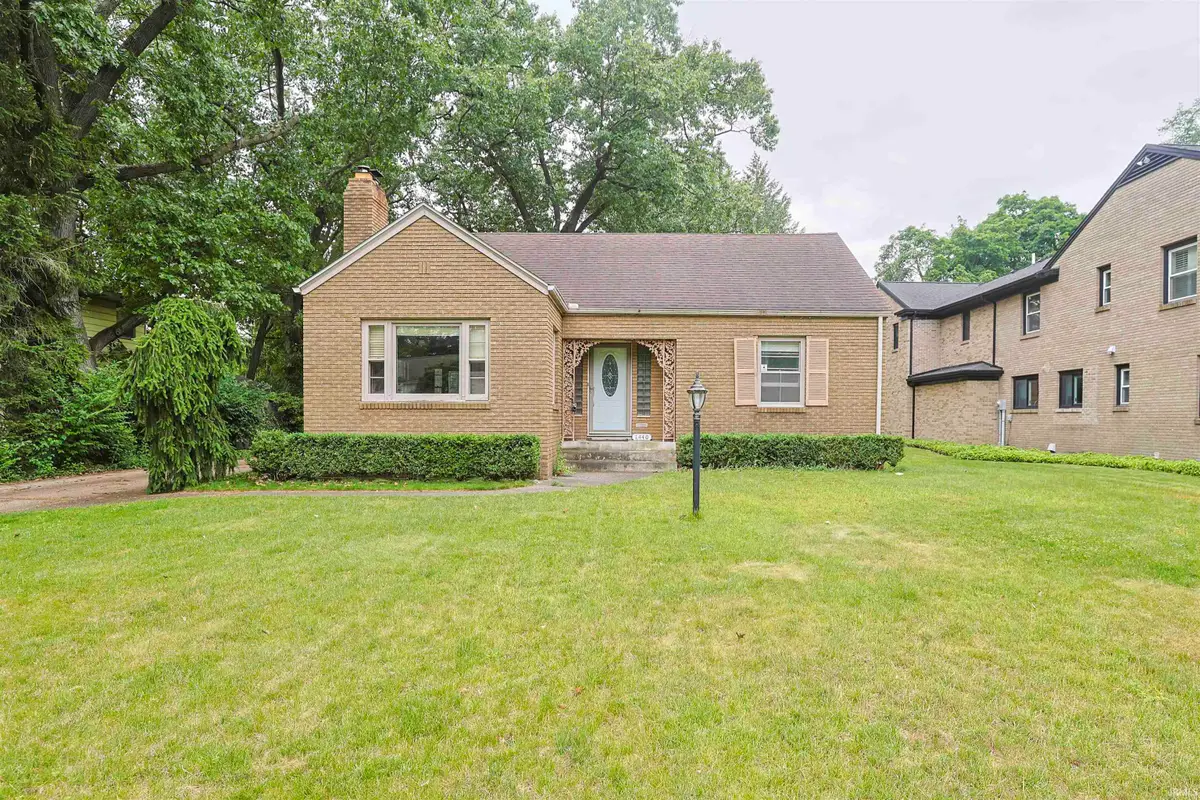 1440 E Colfax Avenue, South Bend, IN 46617 - #1