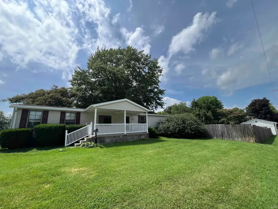 507 S Main Street, Fort Branch, IN 47648 - #2