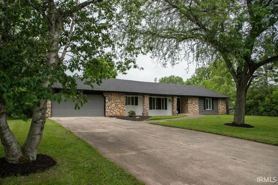 7501 Hamilton Drive, Muncie, IN 47303 - #3