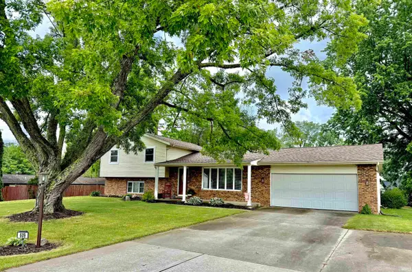 609 Westlake Drive, Middlebury, IN 46540