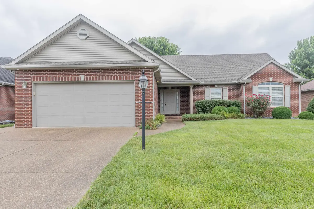 4715 Mansfield Drive, Newburgh, IN 47630 - #1