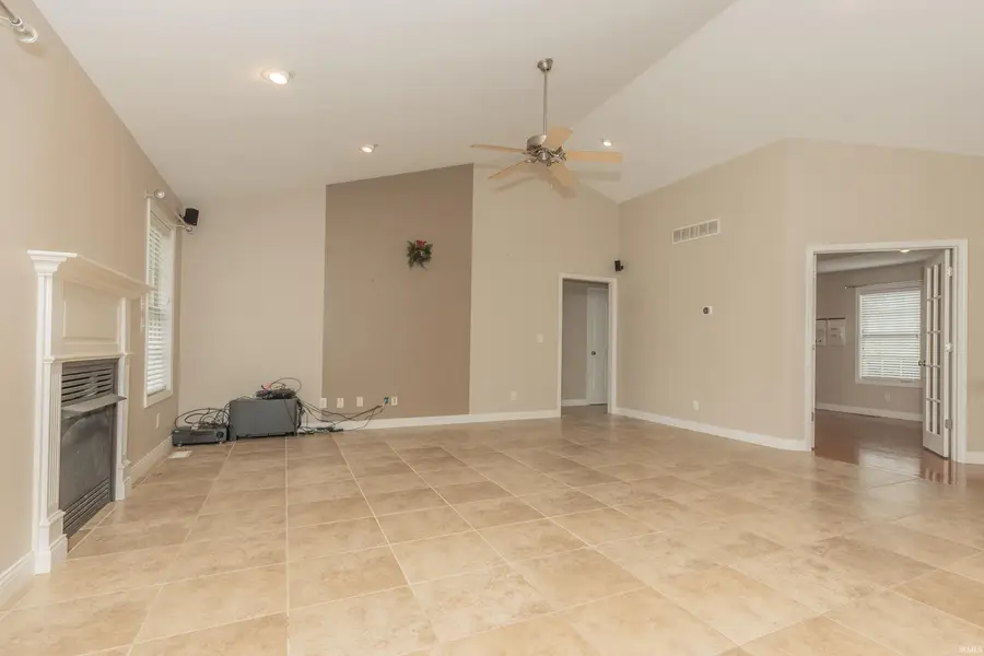 4715 Mansfield Drive, Newburgh, IN 47630 - #3