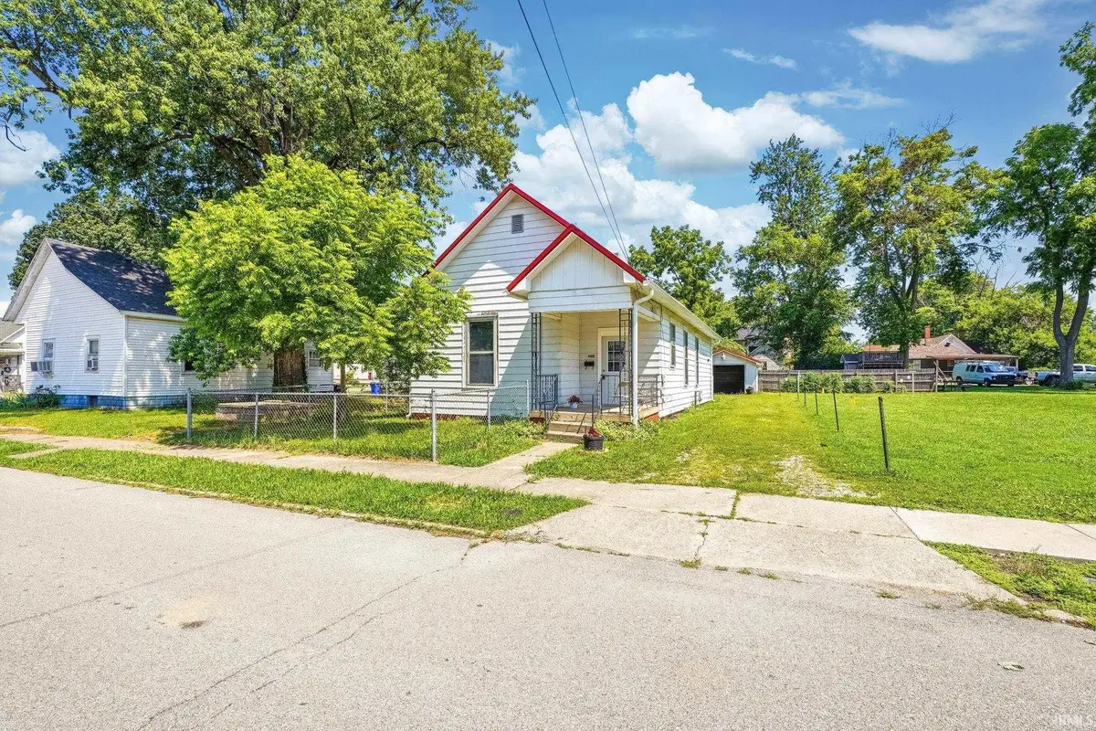 408 E Water Street, Princeton, IN 47670 - #1