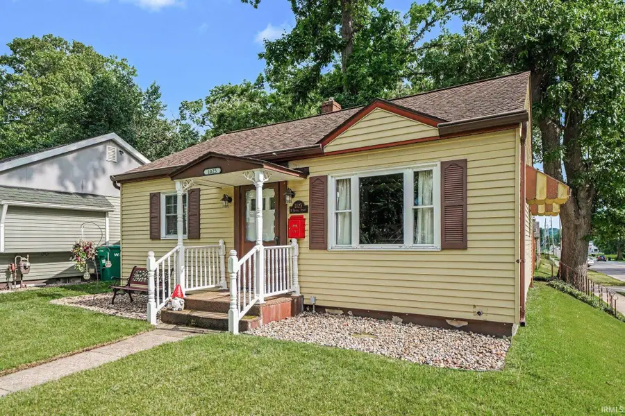 1025 W Battell Street, Mishawaka, IN 46545 - #2