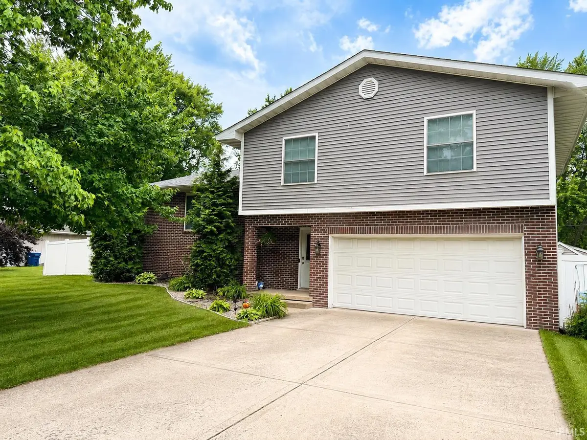 1604 Hickory Street, Demotte, IN 46310 - #1