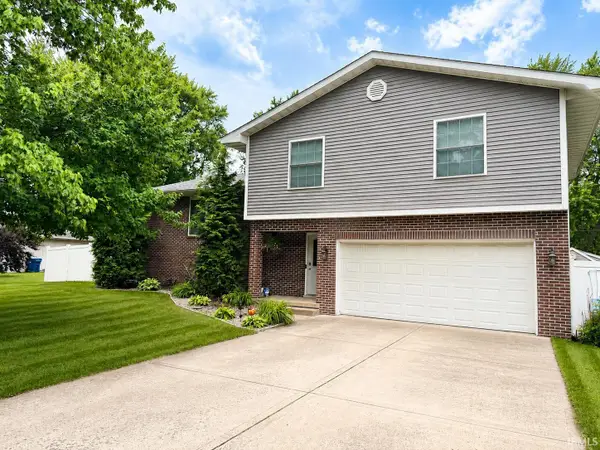 1604 Hickory Street, DeMotte, IN 46310